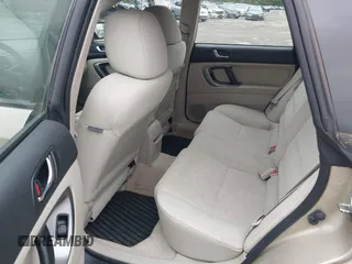2008 Subaru Outback i z VIN 4S4BP61C787352068, wystawiony jako IAAI lot #42302278 z przebiegiem 126 791 mil mil oraz . Historia ofert i sprzedaży dostępna na DreamBid. Obrazek 8.