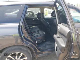 2014 Nissan Pathfinder S with VIN 5N1AR2MM0EC716000, listed as a IAAI auction lot 42182293 with 196,728 mi miles and . Bid and sale history available at DreamBid. Image 8.