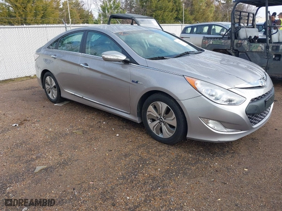 2013 Hyundai Sonata Hybrid with VIN KMHEC4A41DA092477, listed as a IAAI auction lot 41453656 with 124,804 mi miles. Bid and sale history available at carsss.com. Image 1.