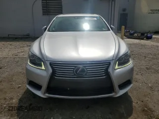2017 Lexus LS 460 with VIN JTHBL5EF7H5143941, listed as a Copart auction lot 54297805 with 120,222 mi miles and Salvage title. Bid and sale history available at DreamBid. Image 5.