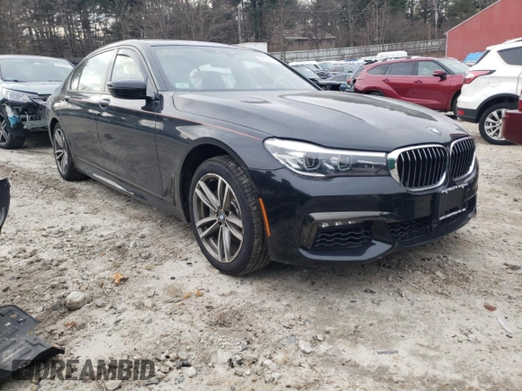 2019 BMW 7 Series 740i xDrive with VIN WBA7E4C52KGV70538, listed as a Copart auction lot 39724903 with 37,137 mi miles. Bid and sale history available at carsss.com. Image 4.