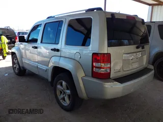 2008 Jeep Liberty Limited with VIN 1J8GP58K98W211079, listed as a IAAI auction lot 41849328 with 195,254 mi miles. Bid and sale history available at carsss.com. Image 3.