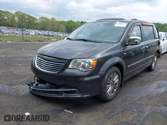 2014 Chrysler Town & Country Touring L with VIN 2C4RC1CG6ER195502, listed as a IAAI auction lot 42009629 with 126,157 mi miles and . Bid and sale history available at DreamBid. Image 17.