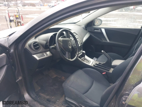 2010 Mazda Mazda3 s Sport with VIN JM1BL1H64A1197913, listed as a IAAI auction lot 41420059 with 201,210 mi miles. Bid and sale history available at carsss.com. Image 5.