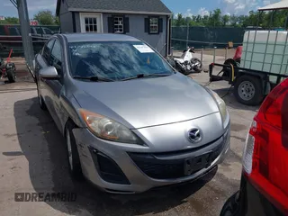 2011 Mazda 3 i Touring z VIN JM1BL1VG2B1442643, wystawiony jako IAAI lot #42145394 z przebiegiem 145 550 mil mil oraz . Historia ofert i sprzedaży dostępna na DreamBid. Obrazek 12.
