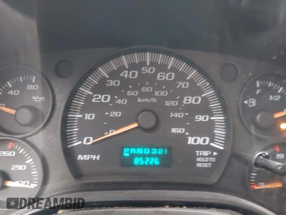 2007 Chevrolet Express Cargo Van with VIN 1GCGG25V471164110, listed as a IAAI auction lot 41996377 with 85,226 mi miles. Bid and sale history available at carsss.com. Image 7.