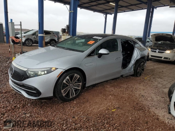 2024 Mercedes-Benz EQS 450 z VIN W1KCG2EB9RA046776, wystawiony jako Copart lot #49003545 z przebiegiem 3 277 mil mil oraz Szkoda całkowita • Salvage title. Historia ofert i sprzedaży dostępna na DreamBid. Obrazek 1.
