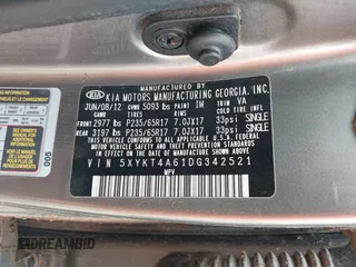 2013 Kia Sorento LX with VIN 5XYKT4A61DG342521, listed as a IAAI auction lot 42115317 with 90,737 mi miles. Bid and sale history available at carsss.com. Image 9.