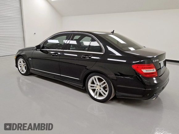 2012 Mercedes-Benz C 250 Sport с VIN WDDGF4HB4CR212965, выставлен на аукционе Copart как лот 62350735 с пробегом 72 722 миль миль и Чистый • Clean title. История ставок и продаж доступна на DreamBid. Изображение 2.