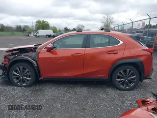 2019 Lexus UX 250h z VIN JTHU9JBH3K2003383, wystawiony jako IAAI lot #42151535 z przebiegiem 98 996 mil mil oraz . Historia ofert i sprzedaży dostępna na DreamBid. Obrazek 15.