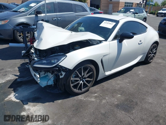 2023 Toyota 86 z VIN JF1ZNBC13P8762393, wystawiony jako IAAI lot #42202061 z przebiegiem 9 870 mil mil oraz . Historia ofert i sprzedaży dostępna na DreamBid. Obrazek 18.