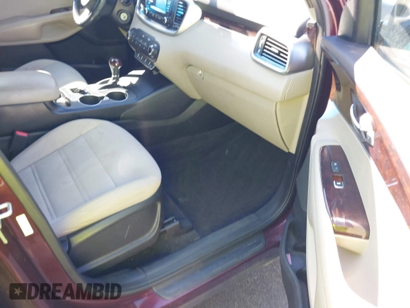 2016 Kia Sorento LX with VIN 5XYPGDA30GG154142, listed as a IAAI auction lot 41899356 with 141,312 mi miles. Bid and sale history available at carsss.com. Image 5.