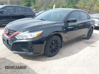 2018 Nissan Altima 2.5 S with VIN 1N4AL3AP3JC270628, listed as a IAAI auction lot 42148978 with 62,561 mi miles. Bid and sale history available at carsss.com. Image 17.