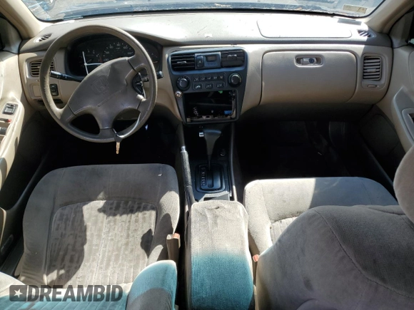 1998 Honda Accord EX z VIN 1HGCG667XWA027839, wystawiony jako Copart lot #59464905 z przebiegiem Nie podano mil oraz Nie do naprawy • Non repairable. Historia ofert i sprzedaży dostępna na DreamBid. Obrazek 8.