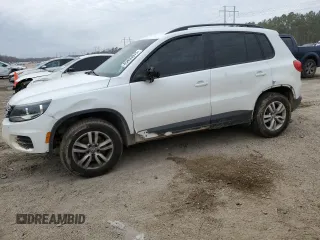 2015 Volkswagen Tiguan S z VIN WVGAV7AX7FW602499, wystawiony jako Copart lot #45453975 z przebiegiem 82 064 mil mil oraz Szkoda całkowita • Salvage title. Historia ofert i sprzedaży dostępna na DreamBid. Obrazek 1.