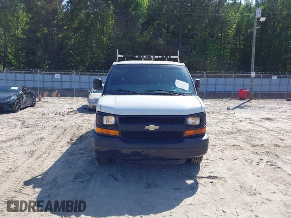 2009 Chevrolet Express Cargo Van with VIN 1GCGG25C791125061, listed as a IAAI auction lot 42131397 with 247,397 mi miles. Bid and sale history available at carsss.com. Image 12.