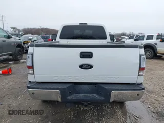 2015 Ford F-250 XLT with VIN 1FTBF2B63FEB69445, listed as a IAAI auction lot 41902750 with 88,902 mi miles and . Bid and sale history available at DreamBid. Image 16.