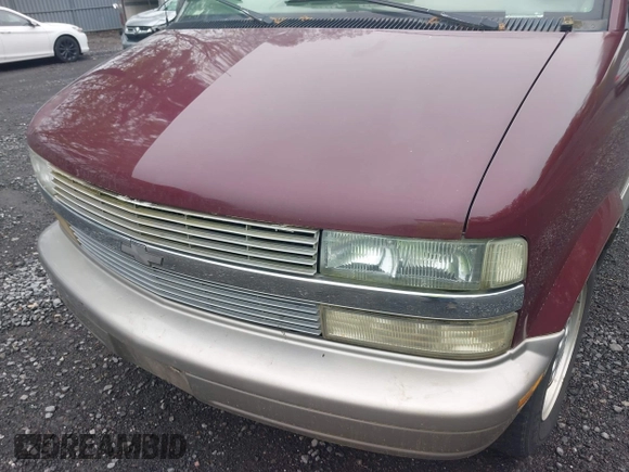 2003 Chevrolet Astro with VIN 1GNDM19X03B111420, listed as a IAAI auction lot 42210673 with 143,029 mi miles. Bid and sale history available at carsss.com. Image 6.