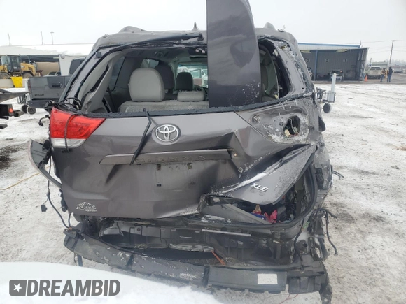 2014 Toyota Sienna Ltd with VIN 5TDDK3DC9ES078041, listed as a Copart auction lot 45488115 with 134,480 mi miles and Salvage Title. Bid and sale history available at carsss.com. Image 6.