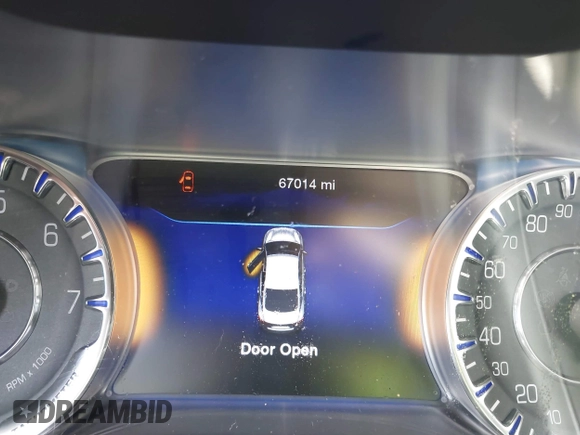 2015 Chrysler 200 C with VIN 1C3CCCCB4FN655152, listed as a IAAI auction lot 41953932 with 67,014 mi miles and . Bid and sale history available at DreamBid. Image 7.