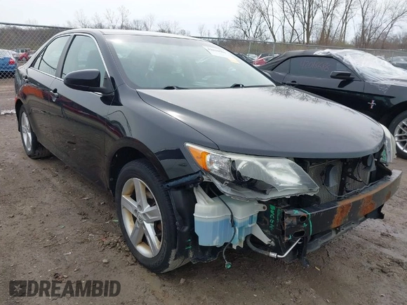 2013 Toyota Camry L with VIN 4T1BF1FK4DU249482, listed as a IAAI auction lot 42010901 with 196,121 mi miles. Bid and sale history available at carsss.com. Image 1.