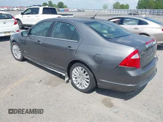 2010 Ford Fusion Hybrid with VIN 3FADP0L37AR270739, listed as a IAAI auction lot 42143035 with 238,111 mi miles. Bid and sale history available at carsss.com. Image 3.