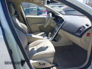 2012 Volvo XC60 3.0L with VIN YV4902DZ5C2250786, listed as a IAAI auction lot 41758295 with 170,725 mi miles. Bid and sale history available at carsss.com. Image 5.