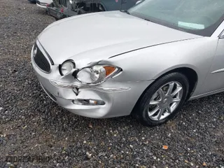 2005 Buick LaCrosse CXS with VIN 2G4WE537251278049, listed as a IAAI auction lot 41892655 with 123,976 mi miles. Bid and sale history available at carsss.com. Image 6.
