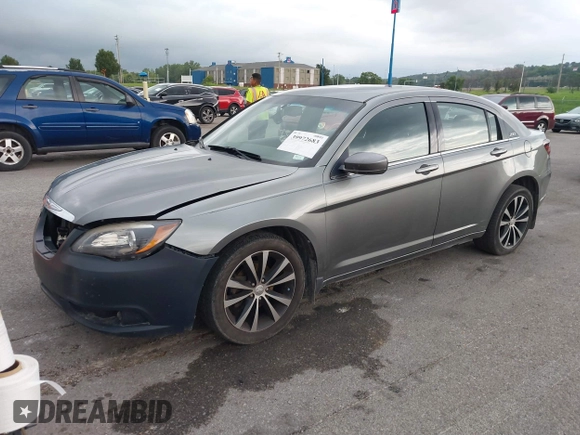2011 Chrysler 200 S with VIN 1C3BC8FG8BN577534, listed as a IAAI auction lot 39972683 with 203,245 mi miles and . Bid and sale history available at carsss.com. Image 2.
