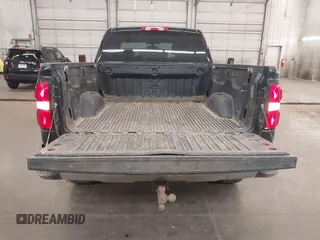 2015 GMC Sierra 1500 SLE z VIN 1GTV2UEC0FZ224982, wystawiony jako IAAI lot #42184446 z przebiegiem 183 712 mil mil oraz . Historia ofert i sprzedaży dostępna na DreamBid. Obrazek 17.