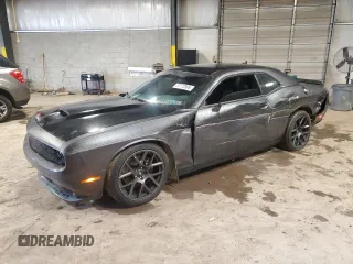 2017 Dodge Challenger R/T z VIN 2C3CDZBT3HH532092, wystawiony jako Copart lot #57772995 z przebiegiem 86 874 mil mil oraz Szkoda całkowita • Salvage title. Historia ofert i sprzedaży dostępna na DreamBid. Obrazek 1.
