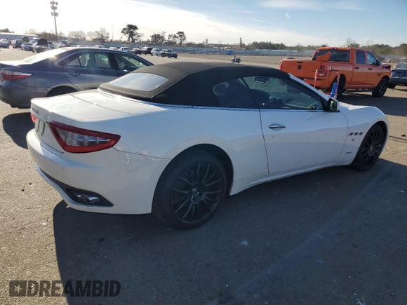 2015 Maserati GranTurismo Sport with VIN ZAM45MMAXF0155477, listed as a Copart auction lot 81116633 with 29,954 mi miles and Salvage title. Bid and sale history available at DreamBid. Image 3.