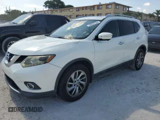 2015 Nissan Rogue SL z VIN 5N1AT2MV8FC824389, wystawiony jako Copart lot #58224165 z przebiegiem 96 545 mil mil oraz Szkoda całkowita • Salvage title. Historia ofert i sprzedaży dostępna na DreamBid. Obrazek 1.