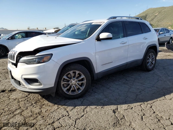 2019 Jeep Cherokee Latitude Plus with VIN 1C4PJLLB0KD204366, listed as a Copart auction lot 49886995 with 91,108 mi miles and Salvage Title. Bid and sale history available at carsss.com. Image 1.