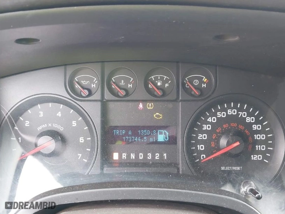 2009 Ford F-150 STX with VIN 1FTRX14869FA09093, listed as a IAAI auction lot 41921152 with 173,744 mi miles. Bid and sale history available at carsss.com. Image 7.