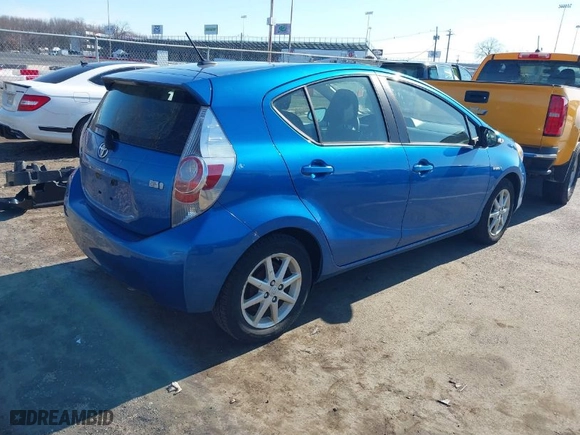 2014 Toyota Prius c One with VIN JTDKDTB30E1574346, listed as a IAAI auction lot 41756182 with 187,631 mi miles. Bid and sale history available at carsss.com. Image 4.