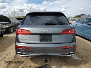 2018 Audi SQ5 Premium Plus with VIN WA1A4AFY3J2015507, listed as a Copart auction lot 75185954 with 71,386 mi miles and Salvage Title. Bid and sale history available at DreamBid. Image 6.