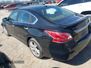 2013 Nissan Altima SV with VIN 1N4BL3AP7DN470960, listed as a IAAI auction lot 41968524 with 118,263 mi miles and . Bid and sale history available at DreamBid. Image 3.