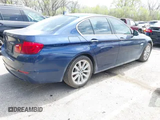 2013 BMW 5 Series 528i xDrive with VIN WBAXH5C52DD107297, listed as a IAAI auction lot 42004619 with 182,805 mi miles. Bid and sale history available at carsss.com. Image 4.
