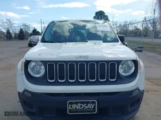 2017 Jeep Renegade Sport with VIN ZACCJBAB5HPF98730, listed as a IAAI auction lot 41923087 with 74,306 mi miles. Bid and sale history available at carsss.com. Image 12.