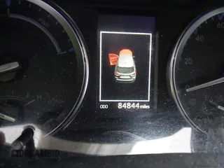 2018 Toyota Highlander Hybrid XLE с VIN 5TDJGRFH4JS044843, выставлен на аукционе IAAI как лот 41979512 с пробегом 84 844 миль миль и . История ставок и продаж доступна на DreamBid. Изображение 7.