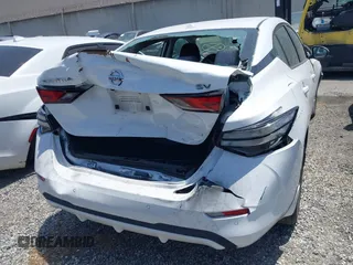 2020 Nissan Sentra SV z VIN 3N1AB8CV6LY217702, wystawiony jako IAAI lot #42151477 z przebiegiem 45 109 mil mil oraz . Historia ofert i sprzedaży dostępna na DreamBid. Obrazek 17.