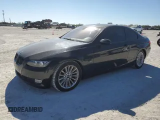 2009 BMW 3 Series 328i xDrive z VIN WBAWC33569P470092, wystawiony jako Copart lot #42093495 z przebiegiem 147 308 mil mil oraz Szkoda całkowita • Salvage title. Historia ofert i sprzedaży dostępna na DreamBid. Obrazek 1.