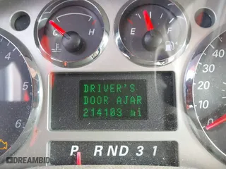 2005 Mercury Monterey Convenience with VIN 2MRZA21295BJ05641, listed as a IAAI auction lot 41791488 with 214,103 mi miles. Bid and sale history available at carsss.com. Image 7.
