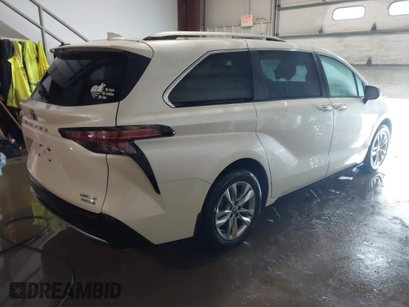 2021 Toyota Sienna Limited with VIN 5TDZSKFCXMS031760, listed as a IAAI auction lot 41294945 with 68,804 mi miles and . Bid and sale history available at DreamBid. Image 4.