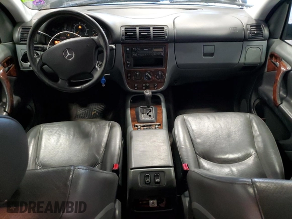 1999 Mercedes-Benz M-Class with VIN 4JGAB54EXXA089660, listed as a Copart auction lot 84007244 with 236,767 mi miles and Non Repairable. Bid and sale history available at carsss.com. Image 8.