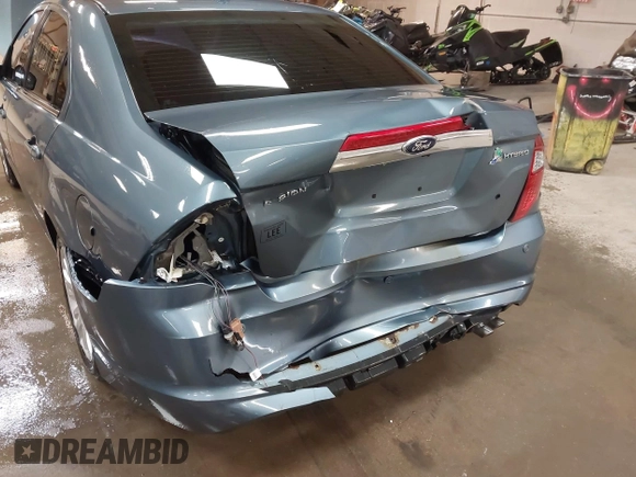 2012 Ford Fusion Hybrid z VIN 3FADP0L31CR443545, wystawiony jako IAAI lot #42028774 z przebiegiem 194 365 mil mil oraz . Historia ofert i sprzedaży dostępna na DreamBid. Obrazek 6.