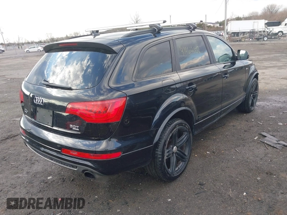 2015 Audi Q7 3.0T S line Prestige with VIN WA1DGAFE7FD006783, listed as a IAAI auction lot 41464002 with 96,845 mi miles. Bid and sale history available at carsss.com. Image 4.