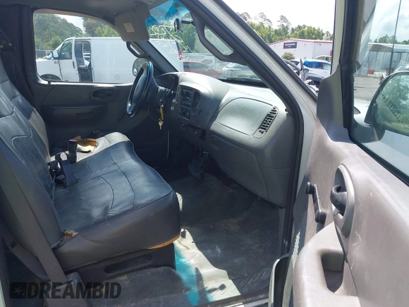 2001 Ford F-150 XL with VIN 1FTZX17241NA34480, listed as a IAAI auction lot 42613506 with 206,207 mi miles and . Bid and sale history available at DreamBid. Image 5.