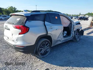 2021 GMC Terrain SLT z VIN 3GKALVEV4ML326829, wystawiony jako IAAI lot #38771065 z przebiegiem Nie podano mil oraz . Historia ofert i sprzedaży dostępna na DreamBid. Obrazek 4.